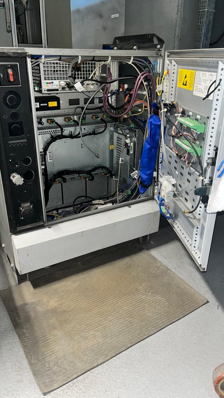 2. el ABB Robot IRB6640-130